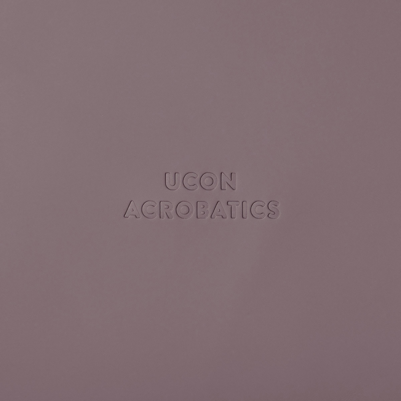 3642901040-11