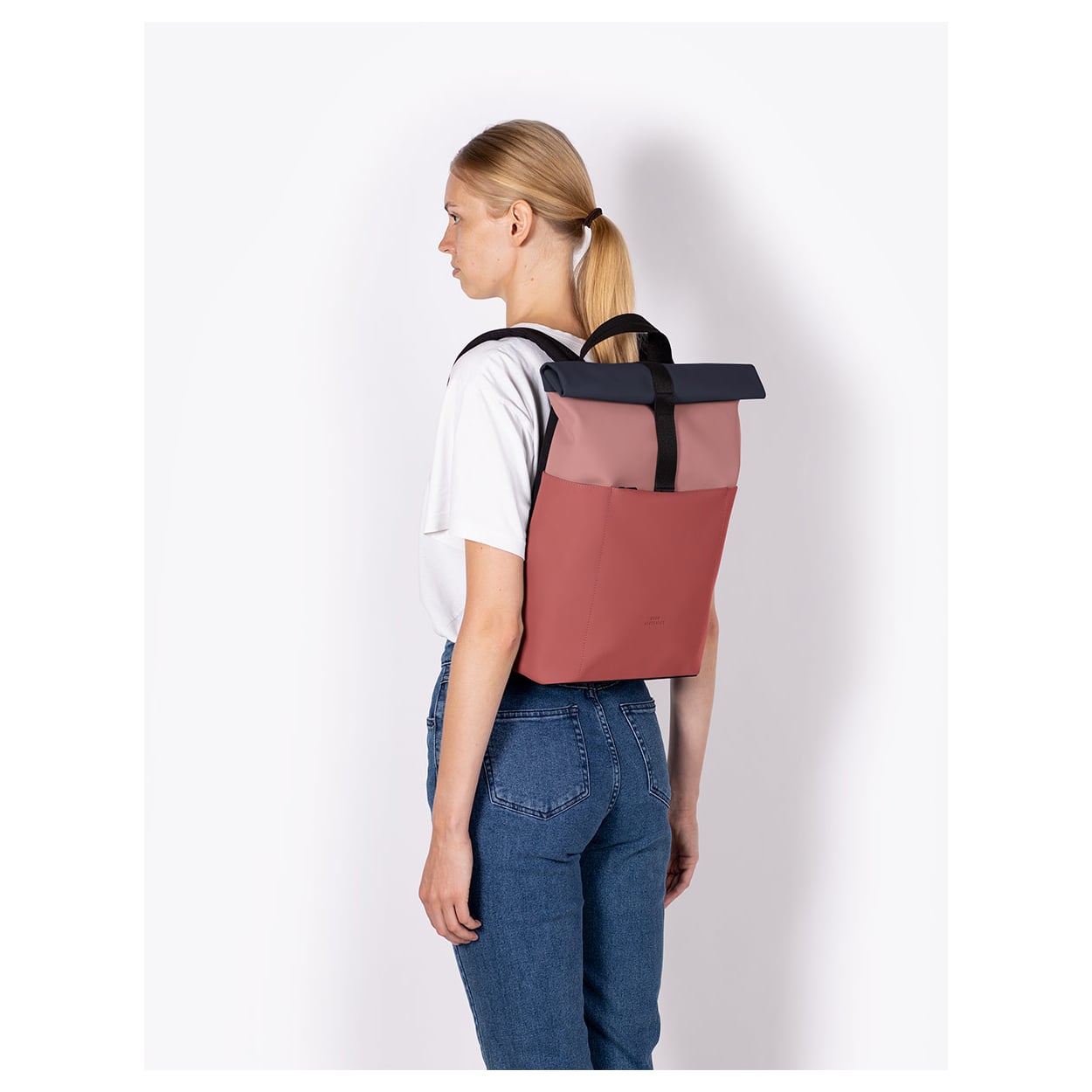 3649601390-12