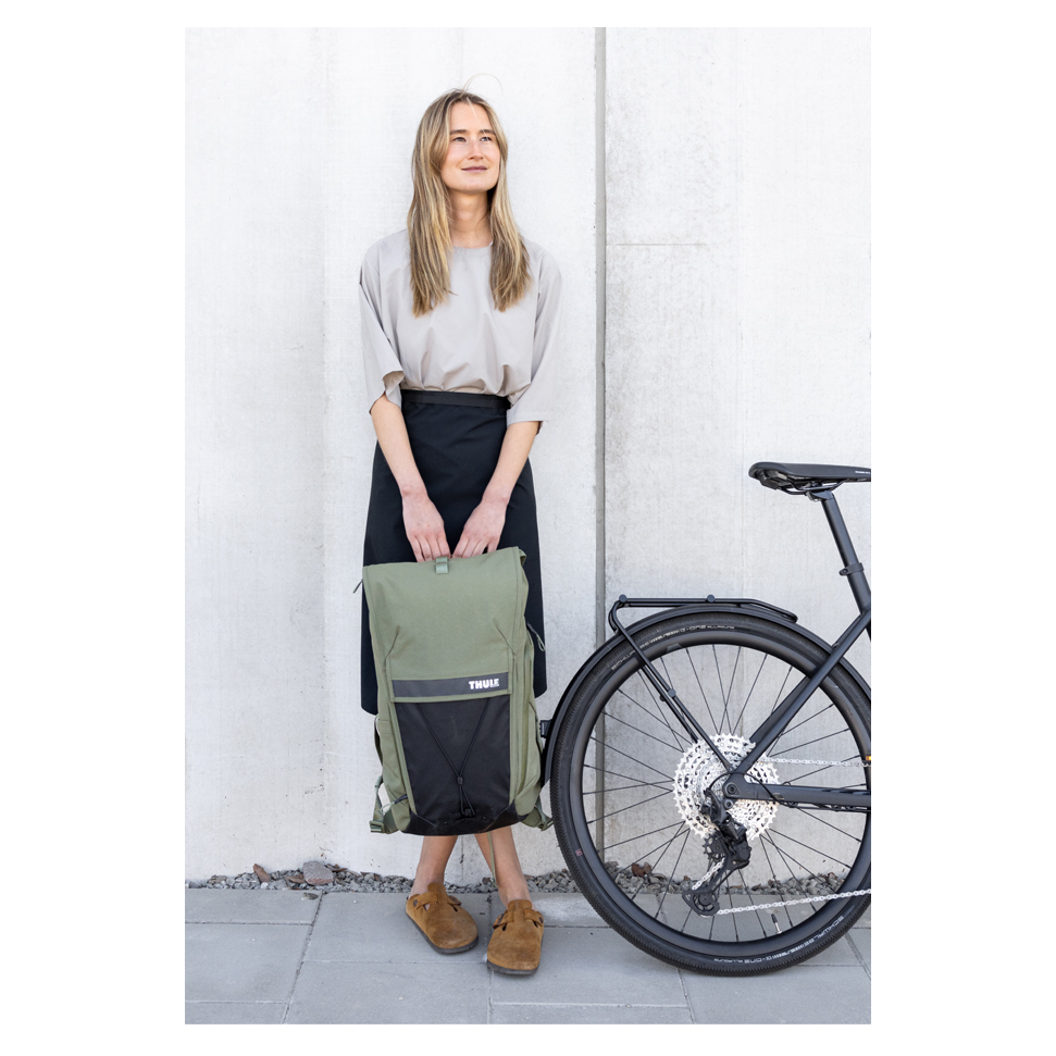 3663900800-18