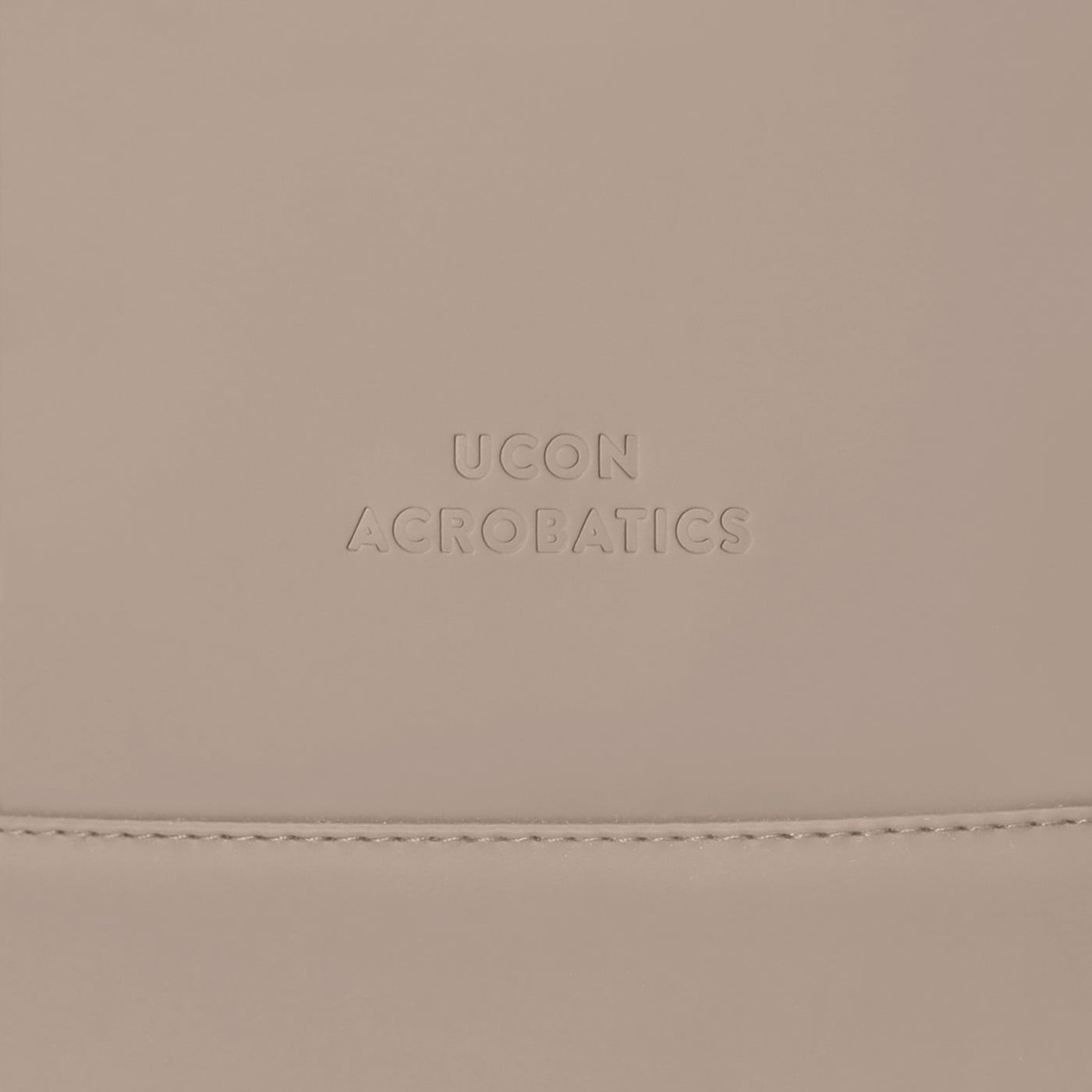 3645700320-10